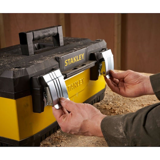 Stanley (1-95-612) Caixa de Ferramentas de Metal Galvanizado e Plástico de 20 polegadas