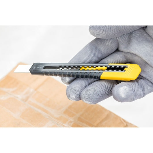 Cuchillo de seguridad deslizante Stanley (2-10-150) de 9 mm x 3