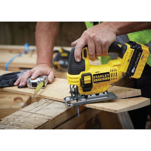 Serra tico-tico Stanley (FMC650M2-QW) FATMAX® V20 18V 4.0Ah