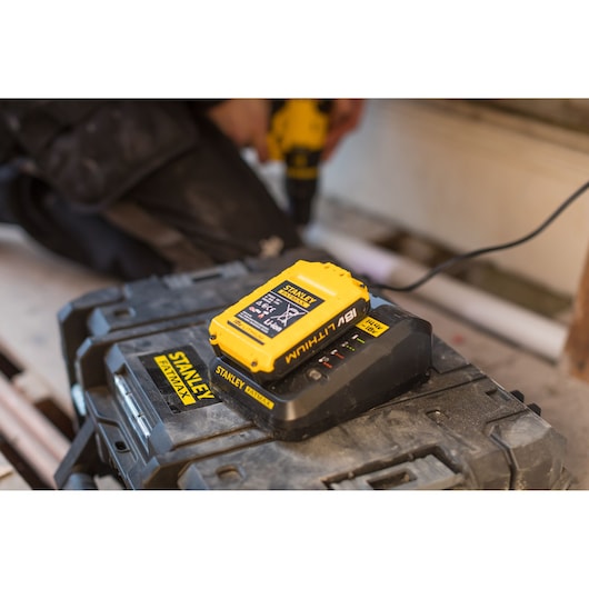 Paquete de baterías Stanley (FMC687L-XJ) FATMAX® V20 de 18 V