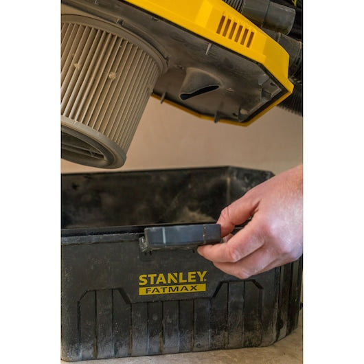 Aspirador de pó e água Stanley (FMC795B-XJ) 18V 7,5L - Unidade sem bateria