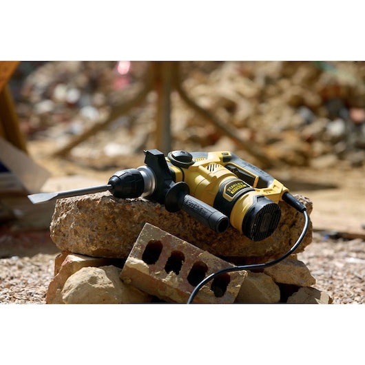 Furadeira de impacto SDS PLUS Stanley (FME1250K-QS) 1250W 3,5J com estojo de ferramentas