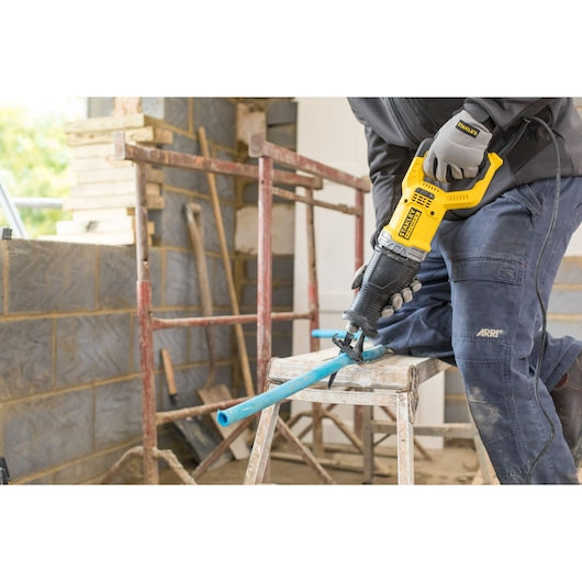 Serra sabre Stanley (FME360-QS) 900W