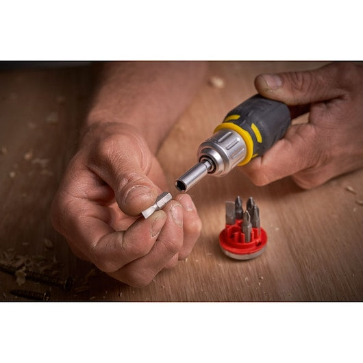 Chave de fenda curta com Roquete Stanley (FMHT0-62688) FATMAX® com 6 pontas