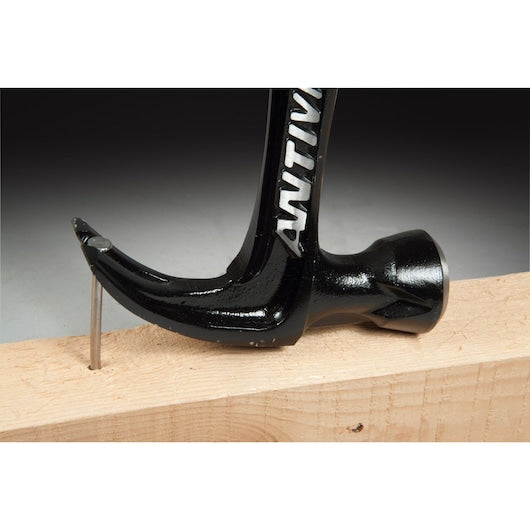 Martelo de aço de peça única Stanley (FMHT1-51277) FATMAX® de 567 g (20 oz). com garra curva