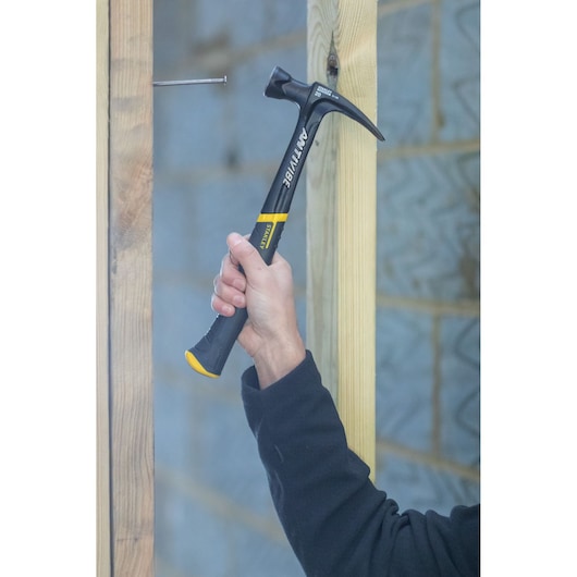 Martelo de aço de peça única Stanley (FMHT1-51277) FATMAX® de 567 g (20 oz). com garra curva