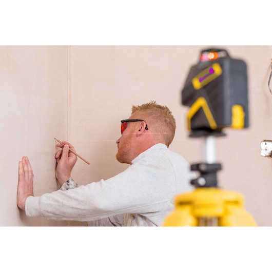 Nível a laser vertical 360° Stanley (FMHT1-77416) FATMAX® Spot Line 2 (vermelho)