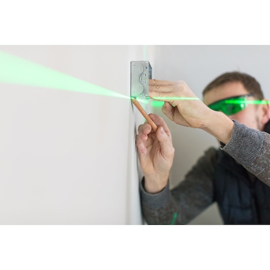 Nível a laser Stanley (FMHT77597-1) FATMAX® de 2 pontos e linhas cruzadas (verde)
