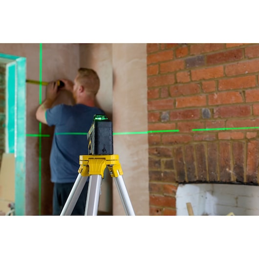 Nível a laser Stanley (FMHT77617-1) FATMAX® com linhas cruzadas e horizontal de 360° - Verde
