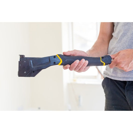 Grapadora de martillo ligera Stanley (FMHT81394-9) FATMAX® de 3 varillas