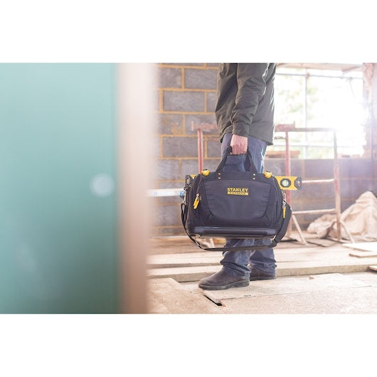 Bolsa para ferramentas Stanley (FMST1-80147) FATMAX® de 19 polegadas com acesso rápido.
