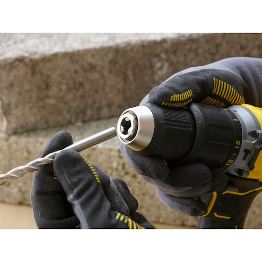 Kit de Furadeira/Parafusadeira de Impacto Stanley (SFMCD715M2K-QW) 18V V20 sem Escovas - 4.0Ah