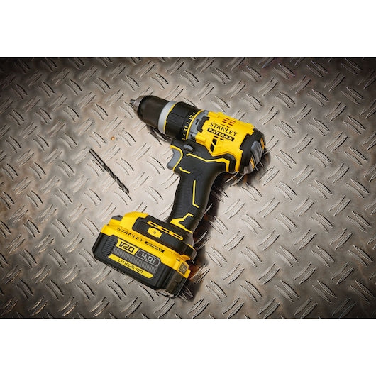 Kit de Furadeira/Parafusadeira de Impacto Stanley (SFMCD721M2K-QW) Premium 18V V20 com Motor Brushless - 4.0Ah