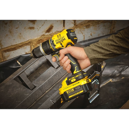 Kit de Furadeira/Parafusadeira de Impacto Stanley (SFMCD721M2K-QW) Premium 18V V20 com Motor Brushless - 4.0Ah