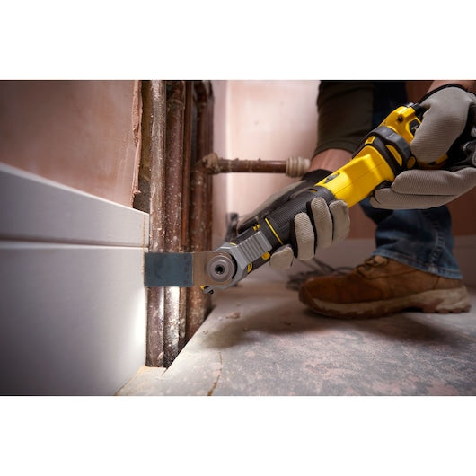 Multiherramienta oscilante Stanley (SFMCE500D2K-QW) V20 de 18 V - Kit de 2 baterías de 2 Ah