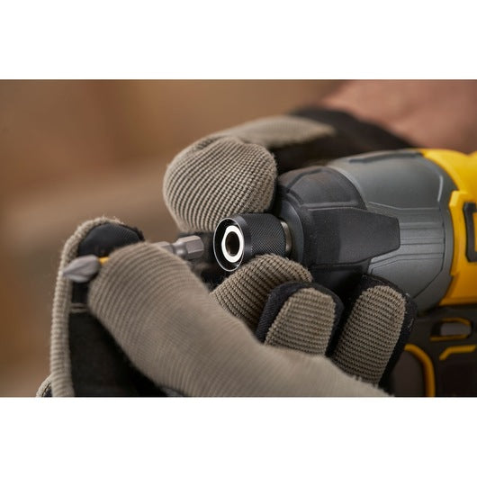 Parafusadeira de impacto Stanley (SFMCF800C2K-QW) 18V V20 - Kit de 1,5Ah