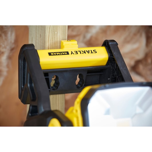 Stanley (SFMCL030B-XJ) 18V V20 Refletor de Área (Somente Ferramenta)