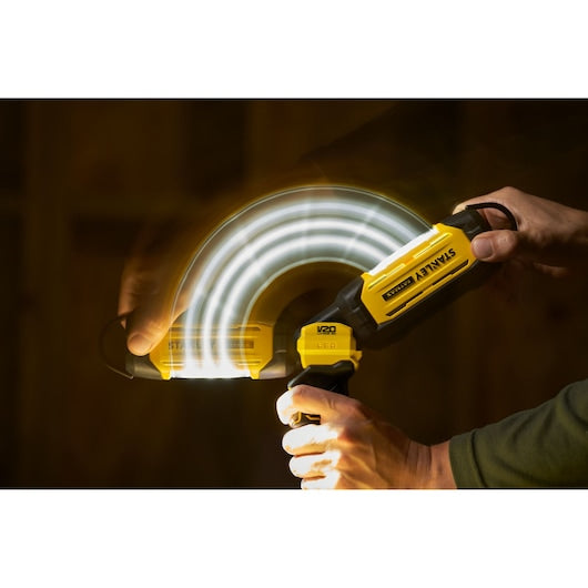 Stanley (SFMCL050B-XJ) Lanterna giratória sem fio 18V FATMAX® V20 (somente ferramenta)