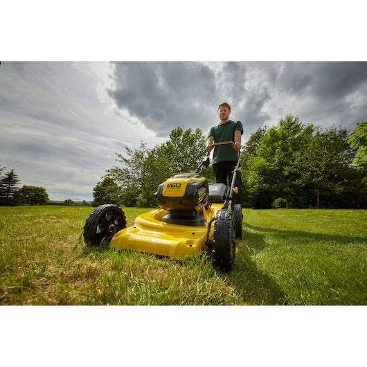 Stanley (SFMCMW2653B-XJ) 54VFATMAX® V60 53cm Mower - Bare Unit