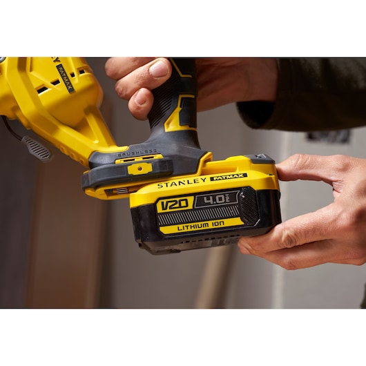 Serra tico-tico Stanley (SFMCS650B-XJ) 18V V20 sem escovas (somente a ferramenta)