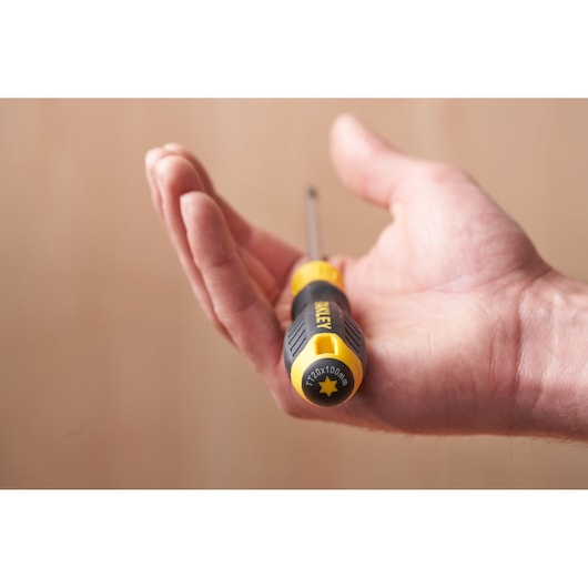 Chave de fenda Stanley (STHT16179-0) CUSHION GRIP™ TORX TT20 x 120 mm com proteção contra adulteração