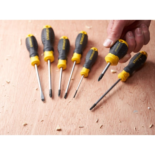 Chave de fenda curta Stanley (STHT16196-0) CUSHION GRIP™ 45mm PZ2 Pozidriv