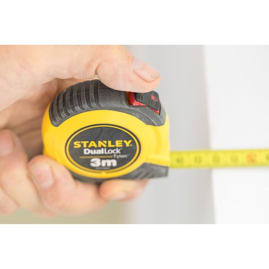 Fita Métrica Stanley (STHT36802-0) Tylon™ 3m com trava dupla