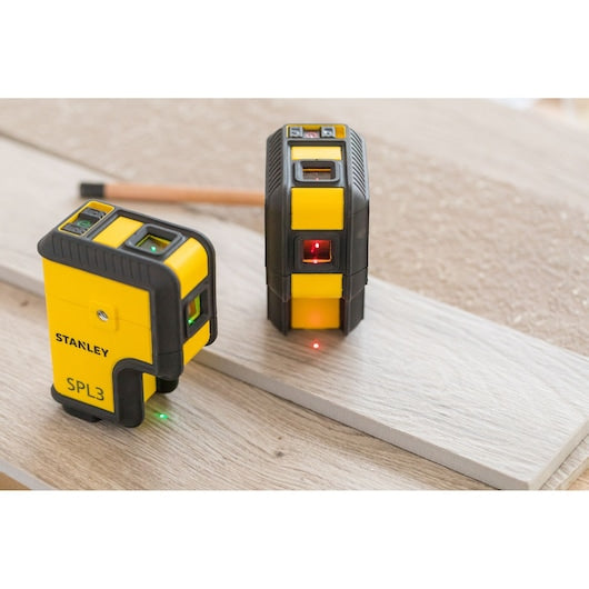 Nível a laser vermelho Stanley (STHT77503-1) de 3 pontos