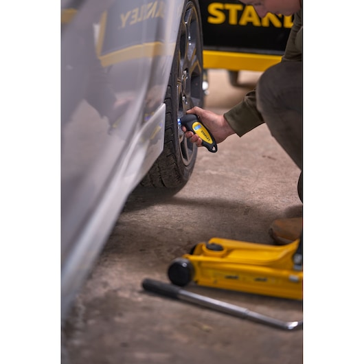 Stanley (STHT80874-0) Digital Tire Pressure Gauge