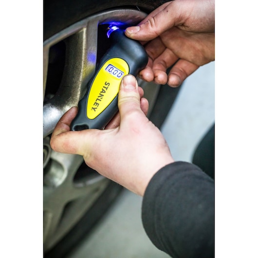 Stanley (STHT80874-0) Digital Tire Pressure Gauge