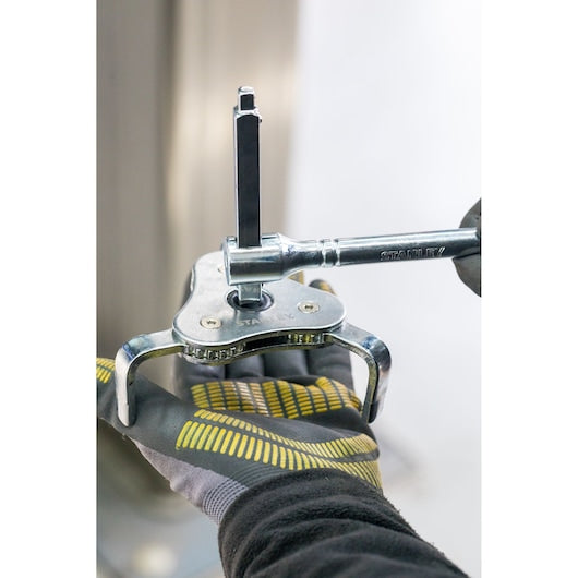 Chave de filtro de óleo Stanley (STHT80880-0) com 3 garras e sistema de fixação automática