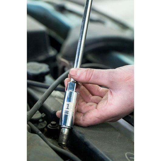 Stanley (STHT81583-0) Vaso para bujías de gasolina de 16 mm