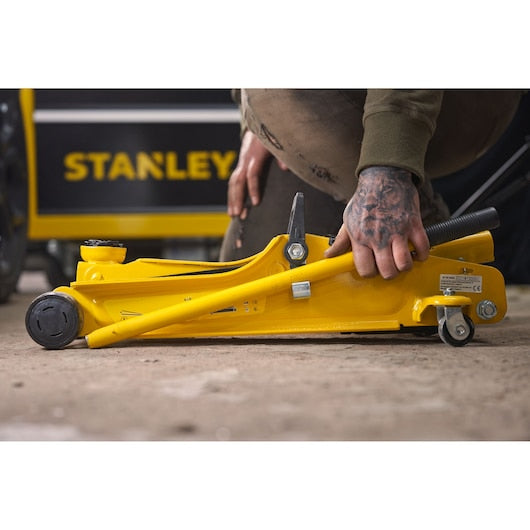Macaco hidráulico Stanley (STMT81251-1) 2T