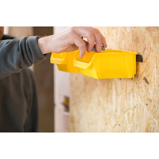 Stanley (STST82964-1) 8 Caixas Organizadoras Amarelas Pequenas com 3 Suportes de Parede Pequenos