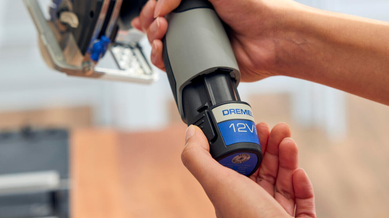 Dremel cordless tools (DREMEL® Blueprint compact circular saw (CS12V-S1)