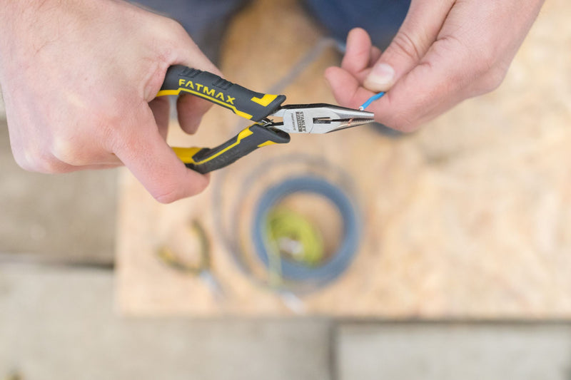 Alicates de punta larga y redonda de 1/2 pulgada Stanley (FMHT0-80517) FATMAX de 5 pulgadas (120 mm) para electricistas