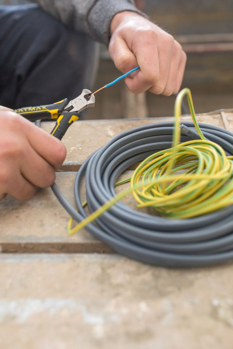 Alicates de corte final mini para electricista Stanley (FMHT0-80519) FATMAX de 4 pulg. (110 mm)