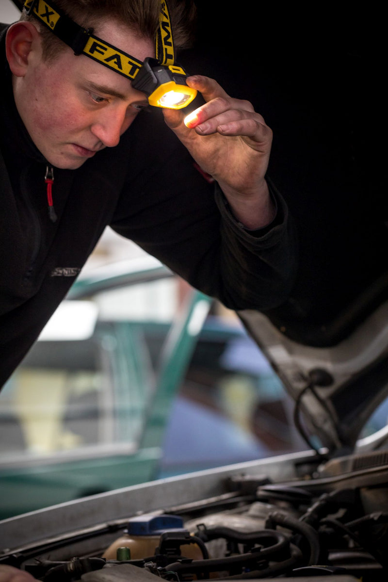 Linterna frontal Stanley (FMHT81509-0) FATMAX de 200 lúmenes