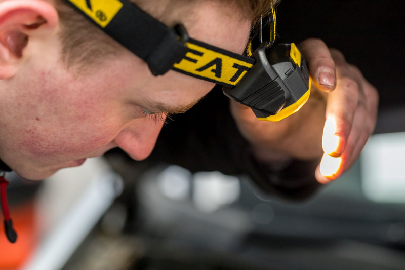 Linterna frontal Stanley (FMHT81509-0) FATMAX de 200 lúmenes