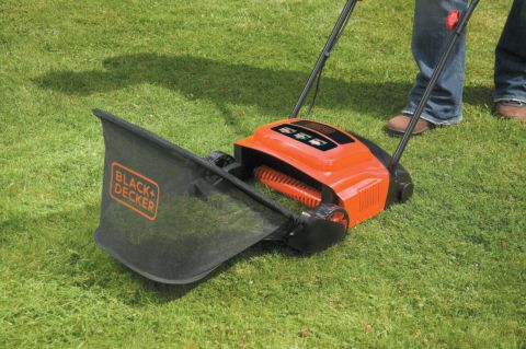 Black&Decker (GD300-QS) Scarifier 600W 30cm