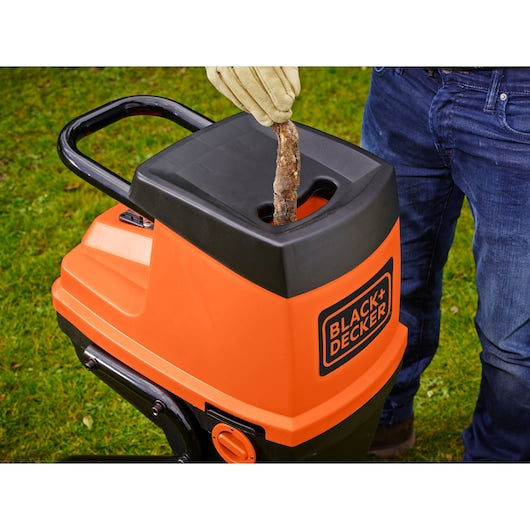 Triturador silencioso Black&Decker (GS2400-QS) de 2400 W