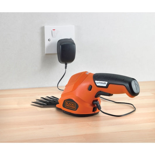 Tijeras inalámbricas Black&Decker (GSL200-QW) de 3,6 V