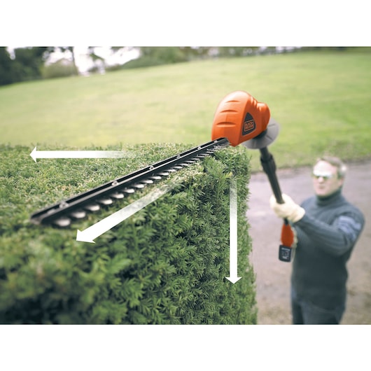 Black&Decker (GTC1843L-QW) 18V Lithium Pole Hedge Trimmer