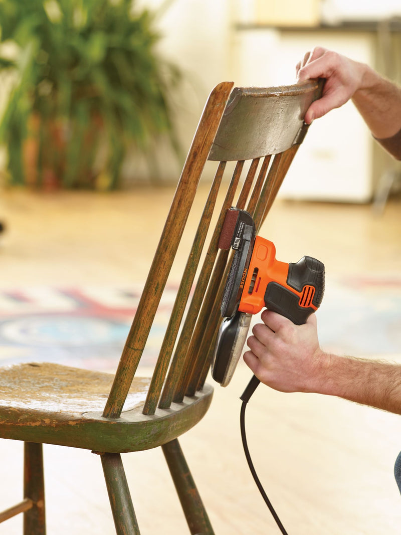 Black&Decker (KA2000-QS) Mouse® 120W Detail Sander, 110mm/cm² sheet, with dust extraction container, 6 accessories and carrying bag