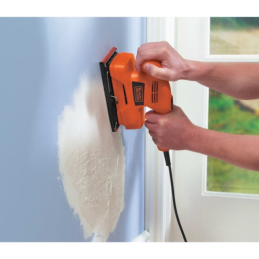 Lijadora de hojas eléctrica Black&Decker (KA300-QS) 1/3 (135 W)