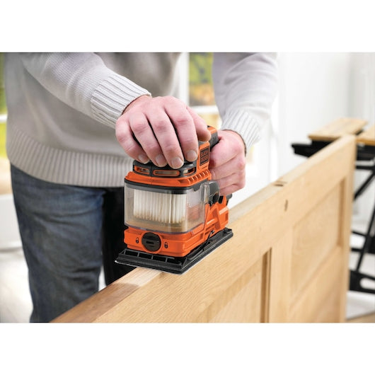 Lijadora de hoja 1/3 Black&Decker (KA330E-QS) DUOSAND™ de 270 W con accesorios