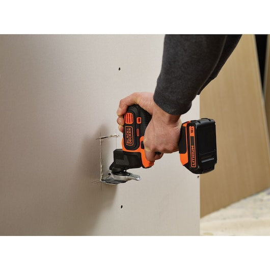 Accesorio oscilante multiherramienta Black&Decker (MTOS4-XJ) Multievo™ con 12 accesorios