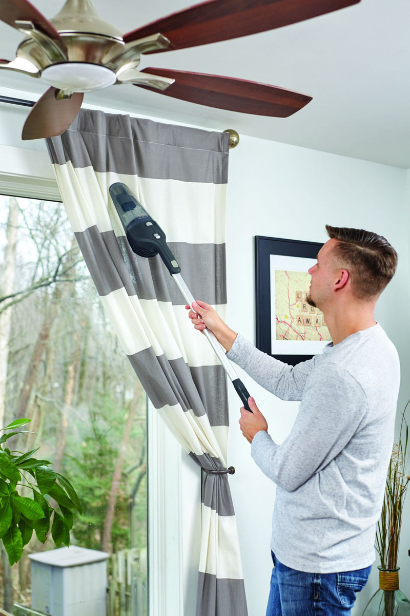 Black&Decker (NSVA315J-QW) 4-in-1 handheld vacuum cleaner with accessories. 10.8V power and 1.5Ah lithium battery.