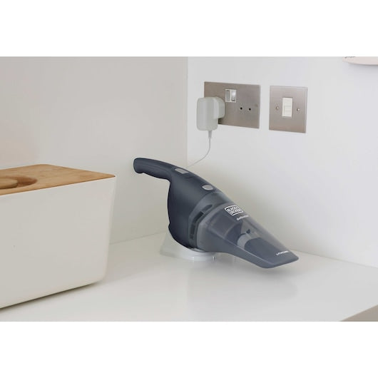 Black&Decker (NVB215WA-QW) 10.8Wh Cordless Dustbuster Cordless Hand Vacuum