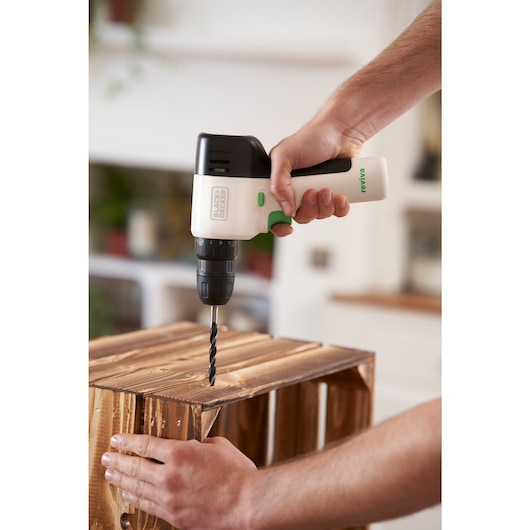 Black&Decker (REVDD12C-QW) 12V REVIVA DRILL DRIVER